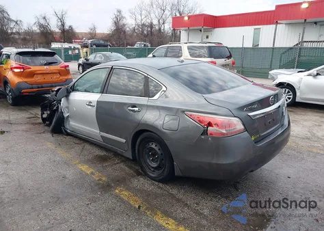 2015 Nissan Altima 2.5 S из США, поврежденный, VIN 1N4AL3AP6FN327996